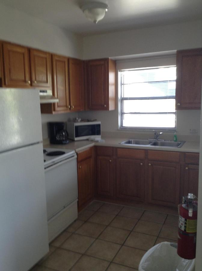 Dockside Inn & Resort Fort Pierce Kamer foto