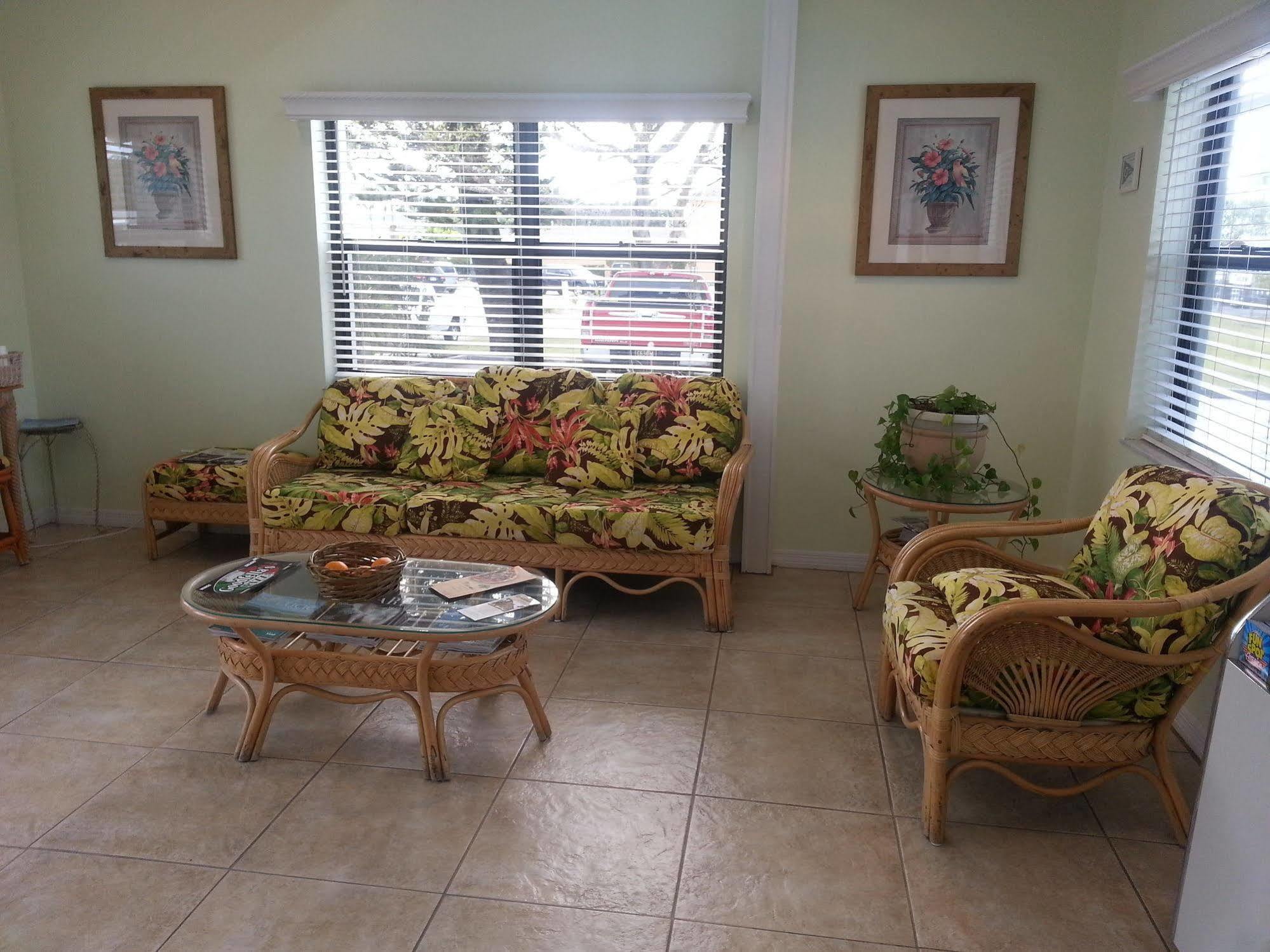 Dockside Inn & Resort Fort Pierce Buitenkant foto